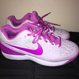 Light Pink fuchsia Nike shoes